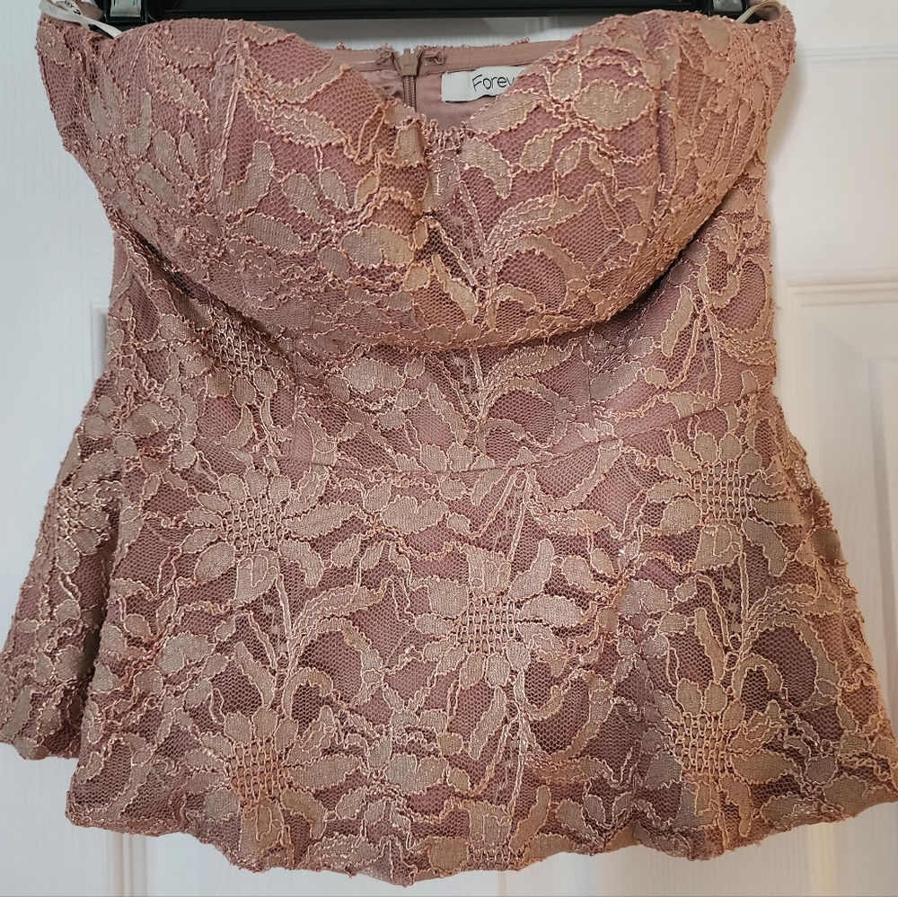 NWOT Forever 21 Peplum Mauve Lace Sweetheart Strapless Shirt Small